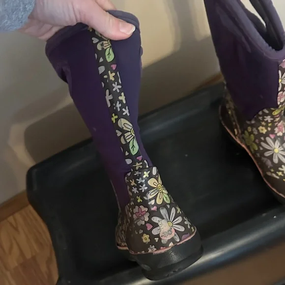 Bogs Dark Purple Boots - Picture 8 of 9